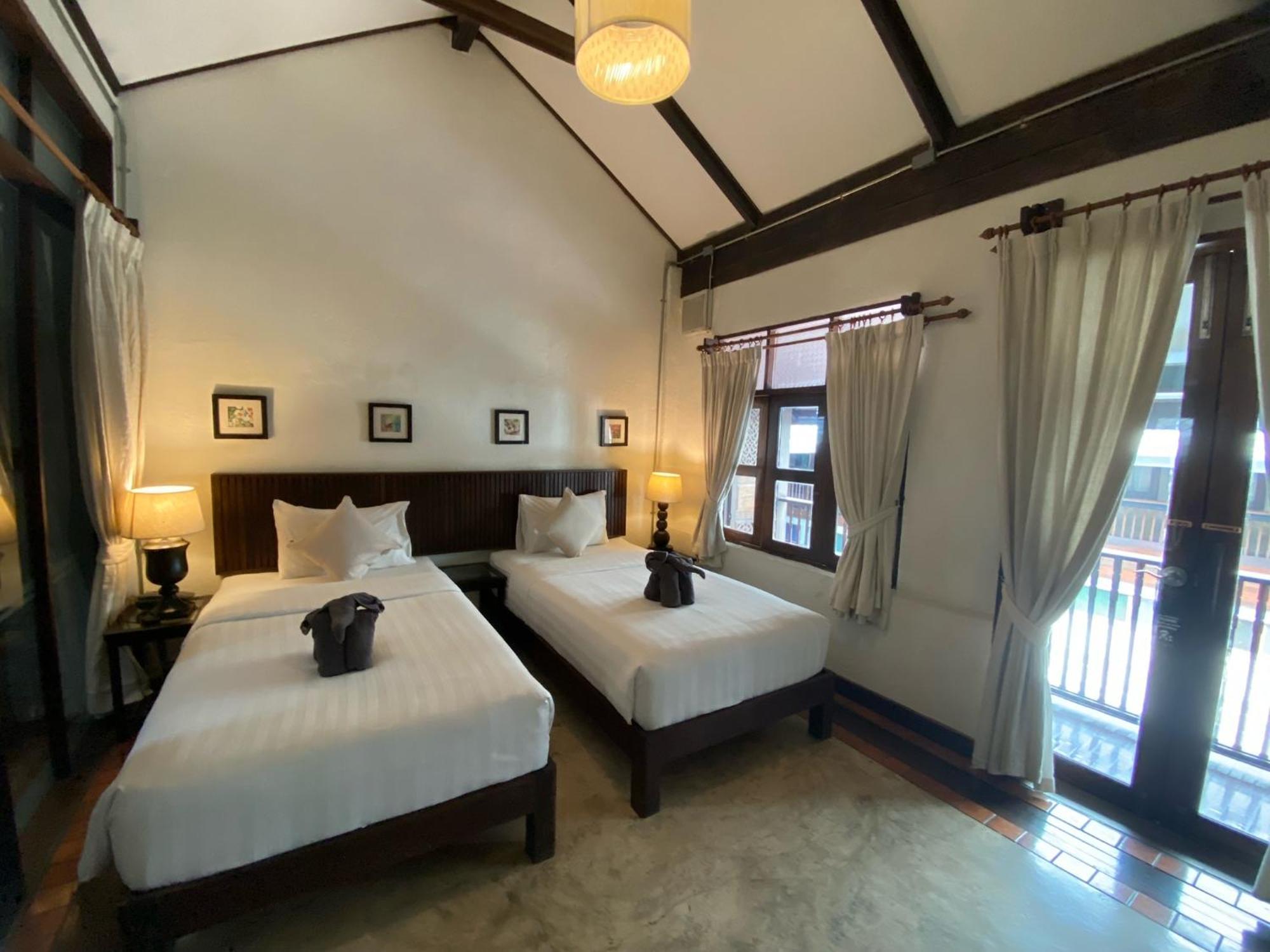 Ban Chang Tong Chiang Mai Exterior photo