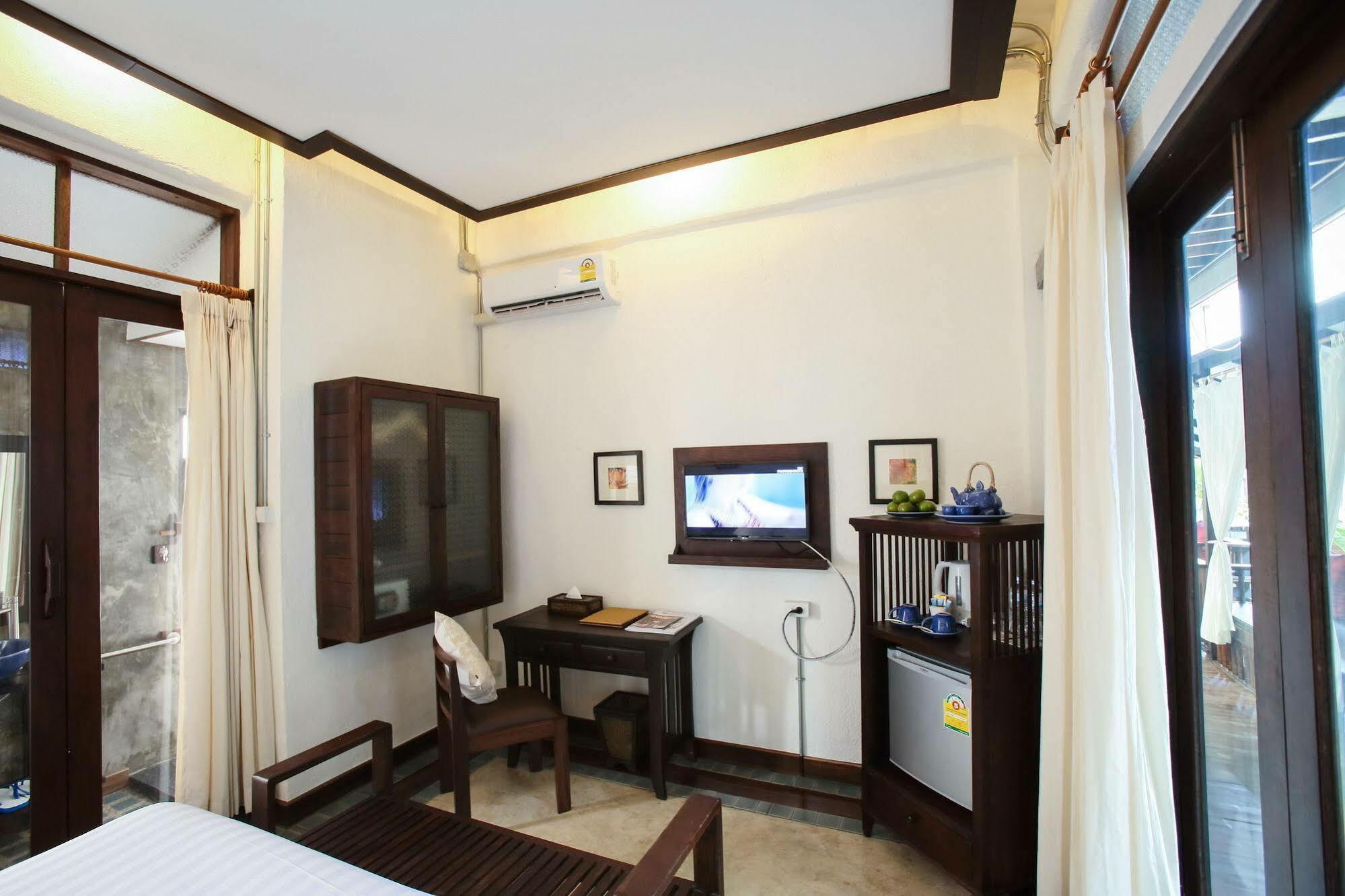 Ban Chang Tong Chiang Mai Exterior photo